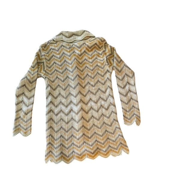 Crocheted Collared and Scalloped Cardigan with Vintage inspired buttons. - Picture 2 of 5